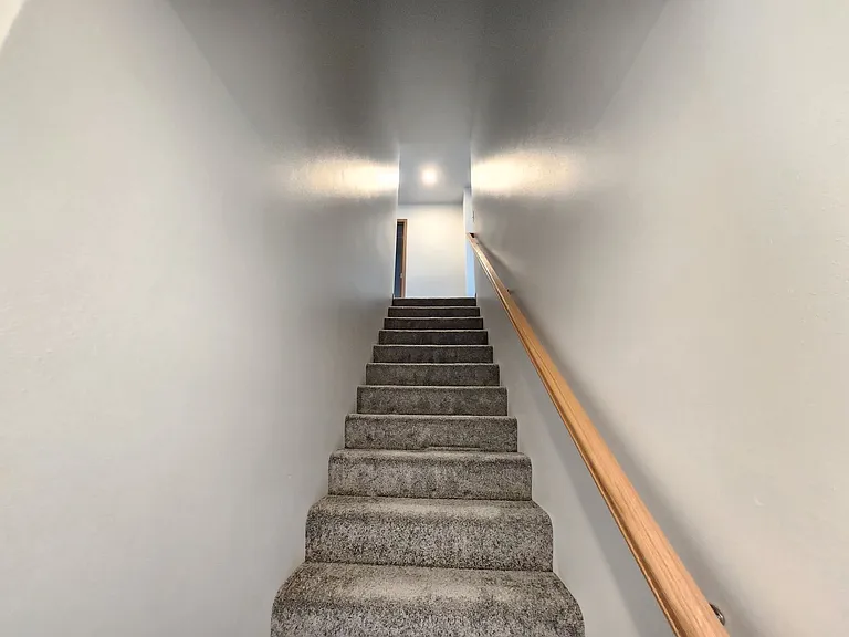 Sundance Ridge / Radiant Place — Photo 8
