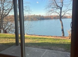 30675 Park St N #101, Lindstrom, MN 55045