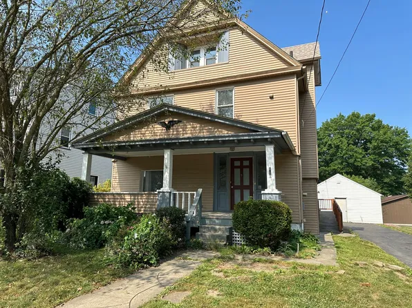 110 Halls Heights Ave, Youngstown, OH 44509