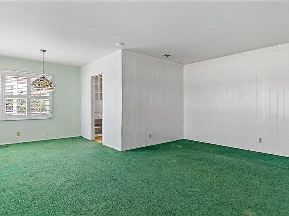 5th image of 201 S Ranch St