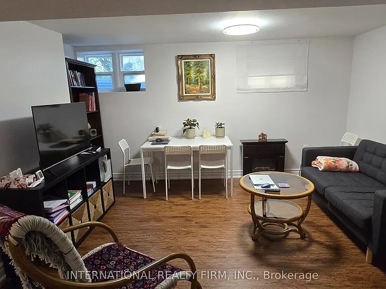 4 Yeomans Rd — Photo 10