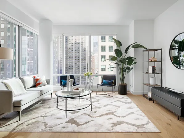 225 East 39th Street 26H image 1 of 7