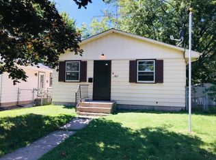 1569 Dale St N, Saint Paul, MN 55117