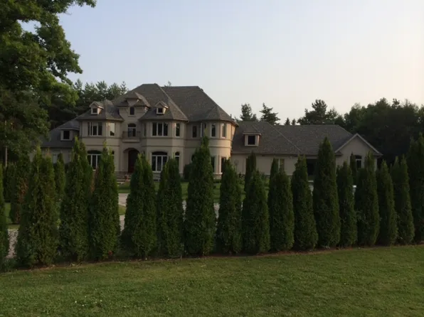 23 Cranborne Chase, Whitchurch Stouffville, ON L4A 0C6