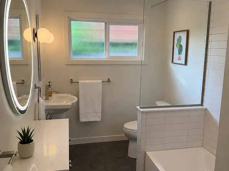 Main Bathroom