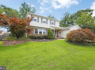 6 Kenton Ave, Marlton, NJ 08053