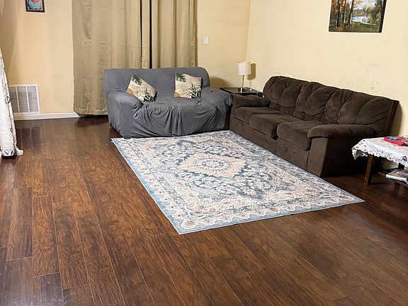 4th image of 1631 Raspberry Ct