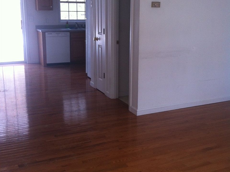 2nd image of 51 Tift St
