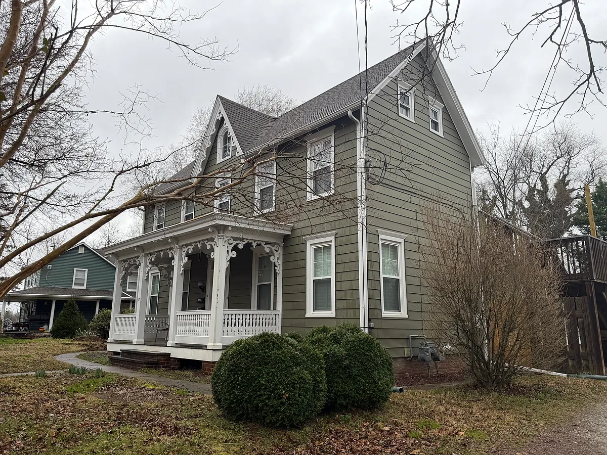 Photo 1 of 18 - 113A E Camden Wyoming Ave #B - Camden, DE Upstairs apt - 2 bedroom/1 bath
Downstairs apt - 3 bedroom/2 bath - 113A E Camden Wyoming Ave #B