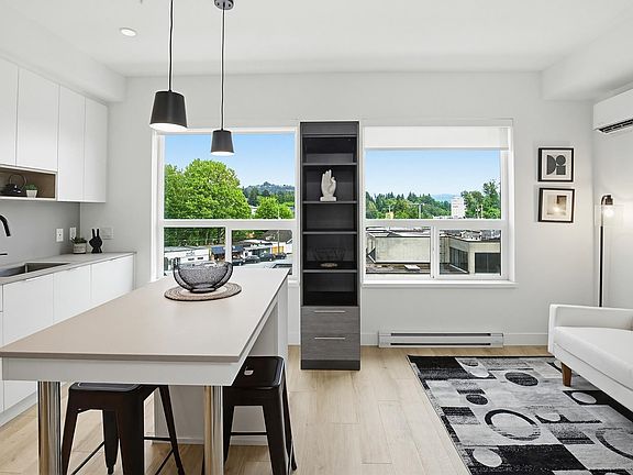 2nd image of 2493 Montrose Ave #407
