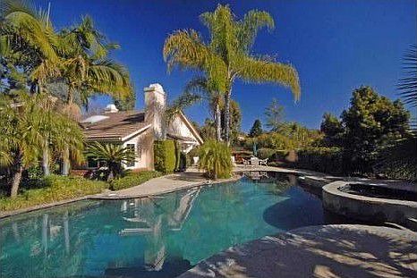 1st image of 3338 Avenida Hacienda
