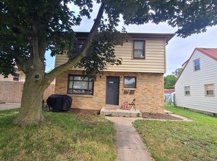 6912 W Silver Spring Dr, Milwaukee, WI 53218