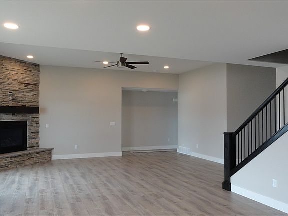 3rd image of 6329 Stream Bank Ln