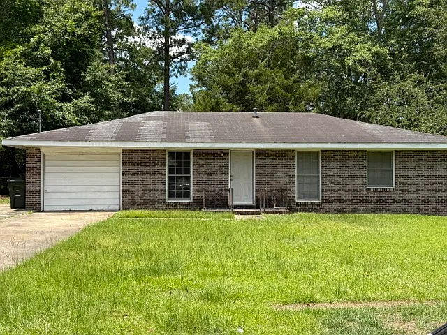 513 Thunderbird Drive - 513 — Photo 1