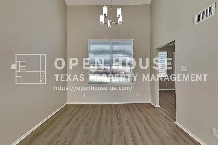 6703 Olivewood Dr — Photo 8