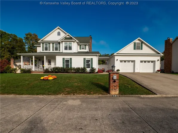 32 Brookgreen Dr, Hurricane, WV 25526