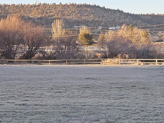 3rd image of SW Meadow Lakes Dr #Tl3200