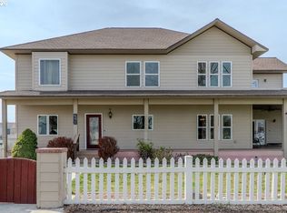 445 NE 7th St, Irrigon, OR 97844