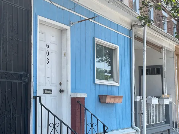 608 N 7th St, Camden, NJ 08102