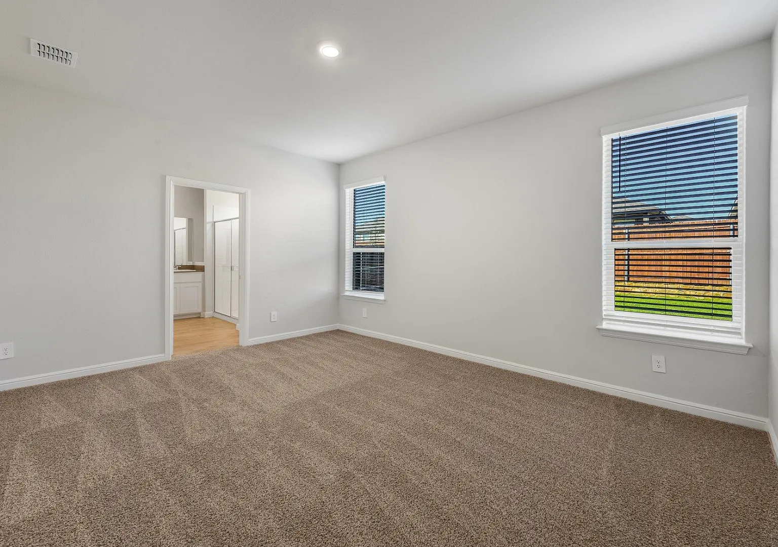 109 Bermuda Place — Photo 2