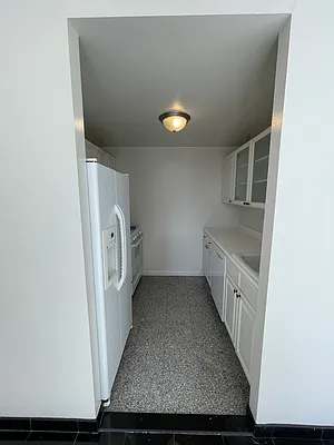 Rented by Douglas Elliman | media 16