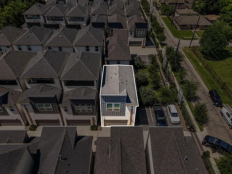 725 N Emile St — Photo 43