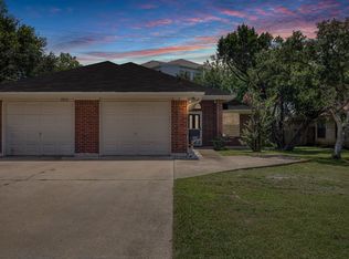 2910 Whisper Oaks Ln, Georgetown, TX 78628