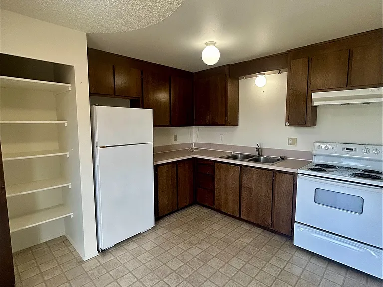 5775 Golden Eagle Dr — Photo 11
