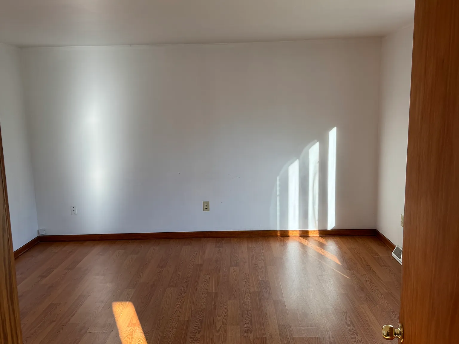 4 bed, 3000 sqft, $2,500 — Photo 1