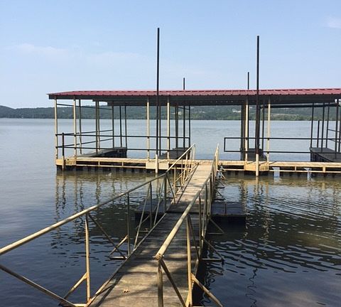 3rd image of 113 Lakeshore Dr
