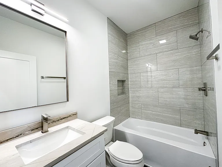 Guest Bathroom (Second Floor)