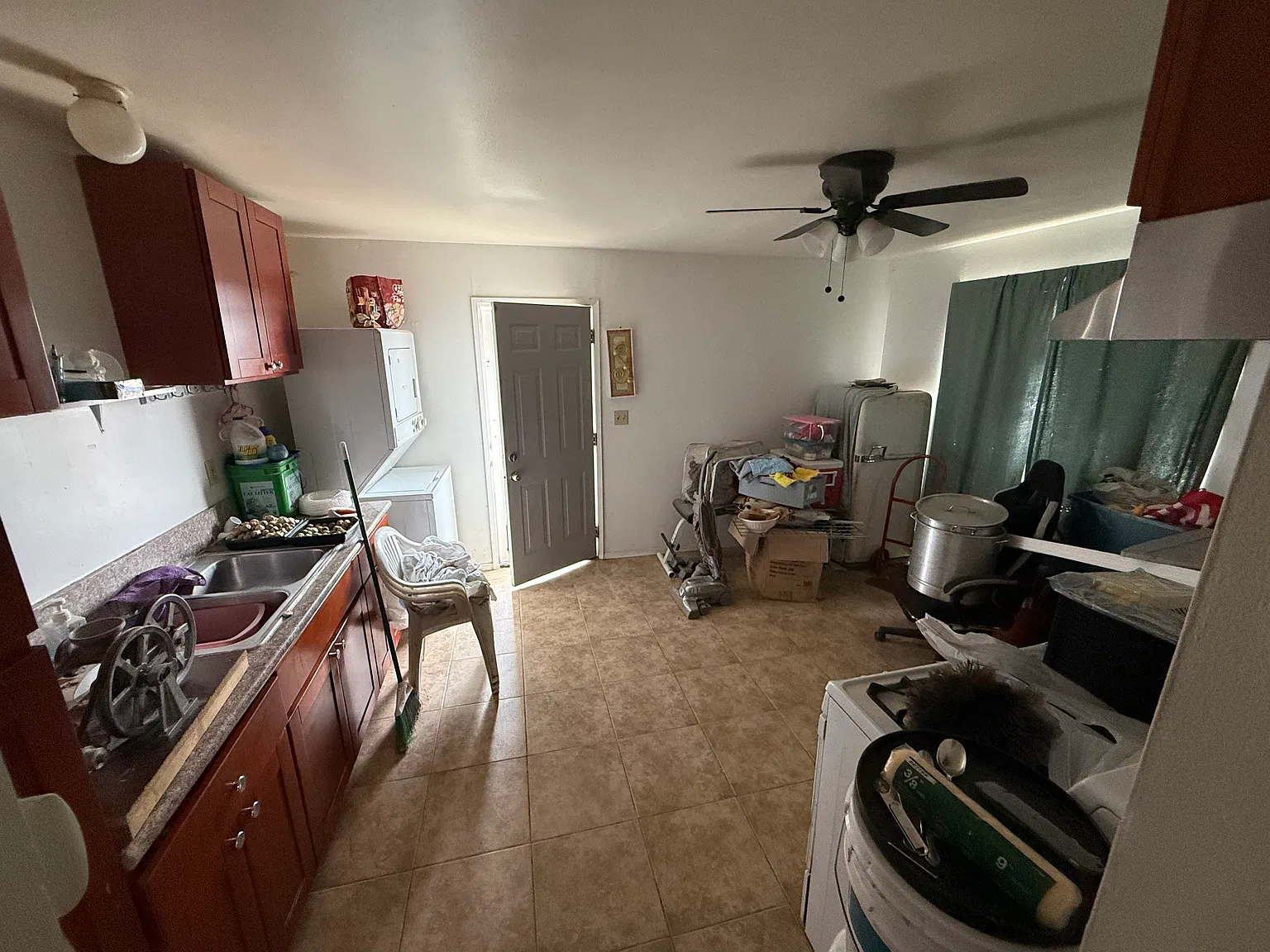Decker Rd, Victorville — Photo 1
