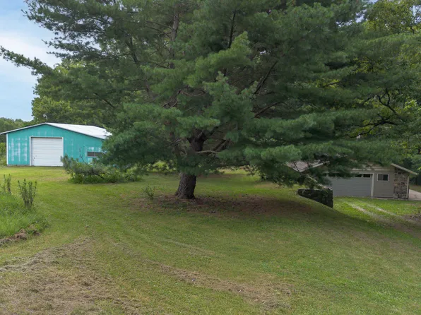 9079 E Division Street, Strafford, MO 65757