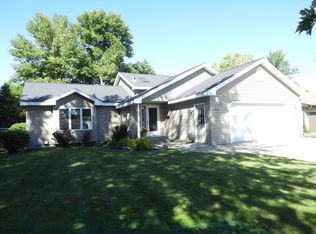915 Brott Ct, Breckenridge, MN 56520
