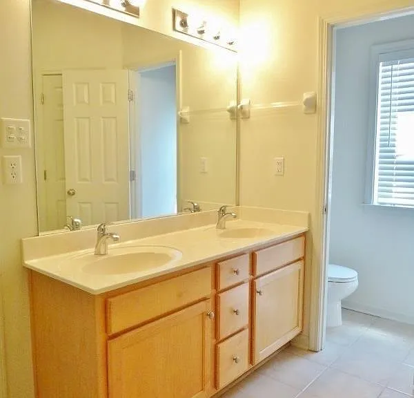 1327 Harbor Park Dr — Photo 6
