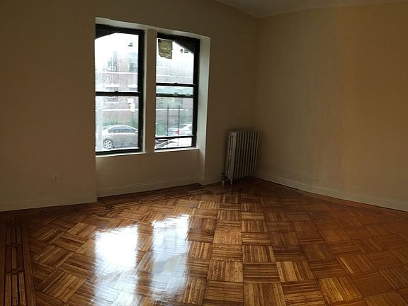 5th image of 467 E 23rd St APT 2C