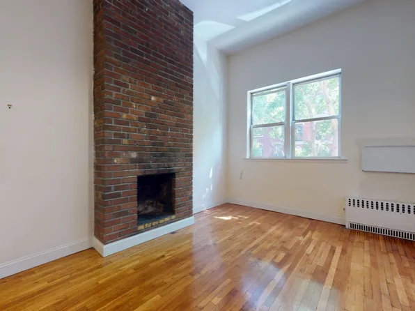 227 East 11th Street image 2 of 9