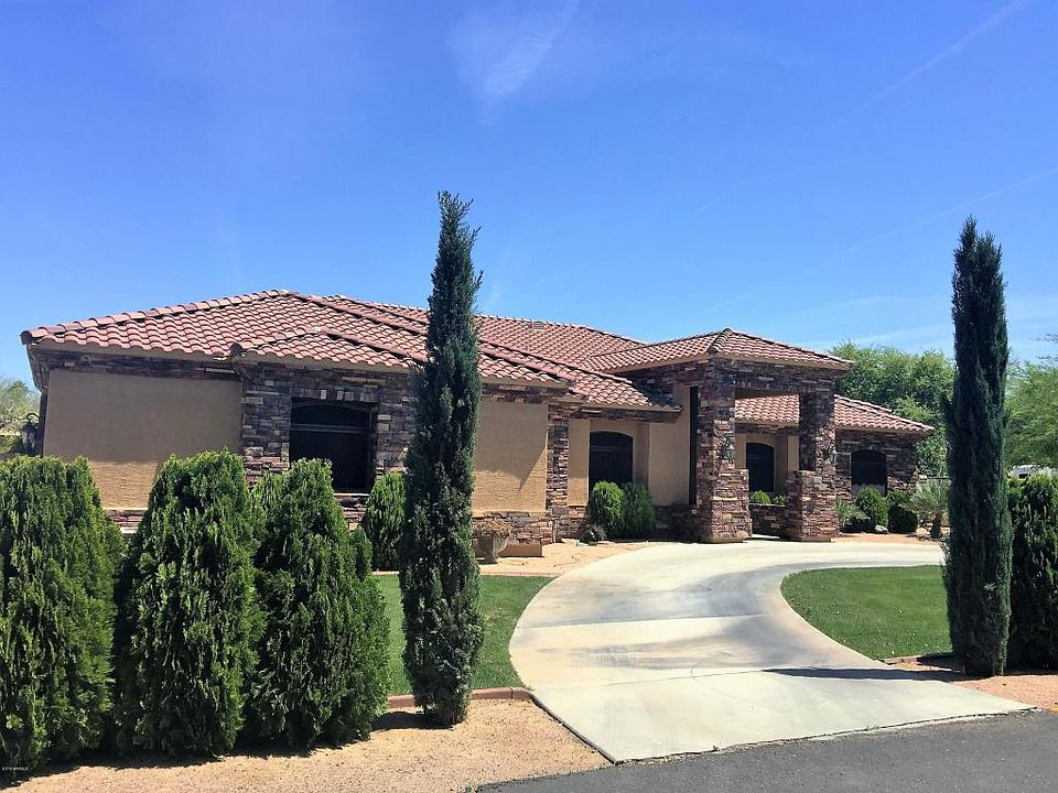 1st image of 7705 S 32nd Dr