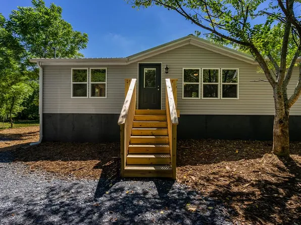 4331 Talona Rd, Talking Rock, GA 30175