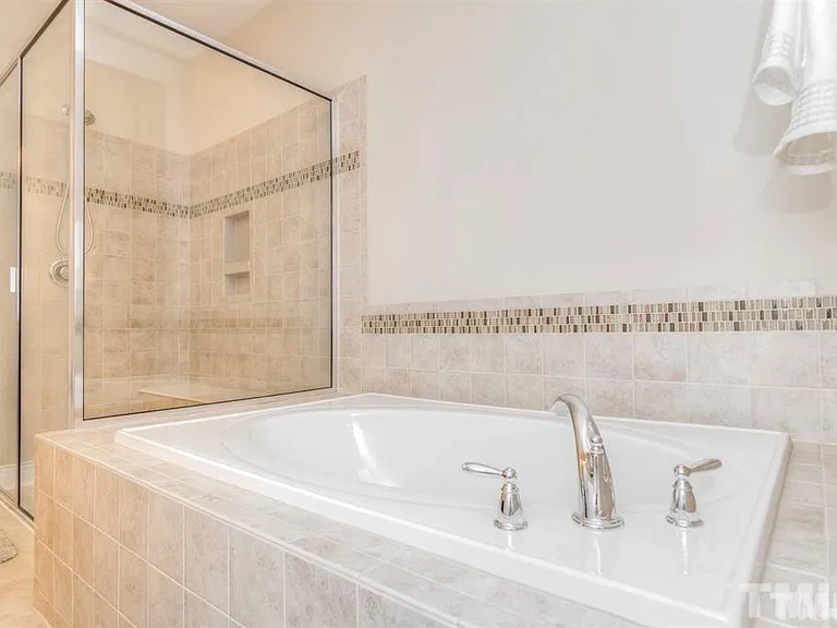539 Balsam Fir Dr — Photo 10