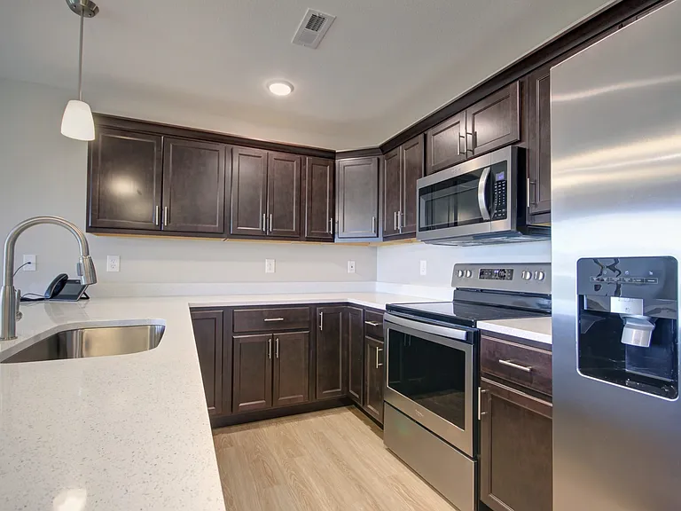 Middletown Place Apartments — Photo 38