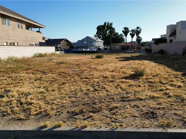 13480 Seagull Dr, Victorville, CA 92395