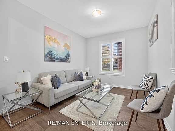 4th image of 66 Robb Thompson Rd