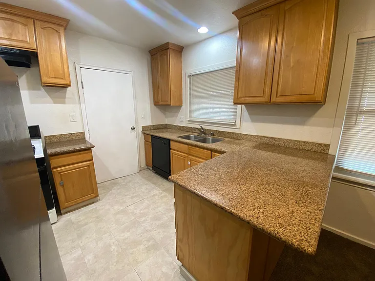 3070 Crandall Ave #A — Photo 6