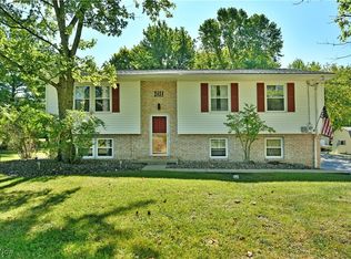 3454 Warren Meadville Rd, Cortland, OH 44410