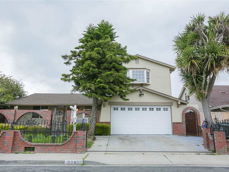 2nd image of 3241 San Marco Way