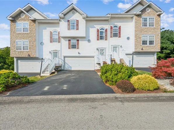 226 Manor View Dr, Manor, PA 15665