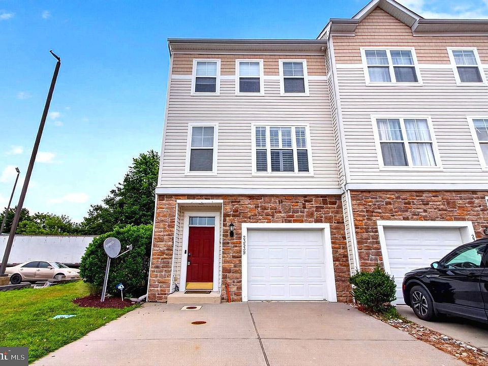 1st image of 23539 Devonshire Rd #75