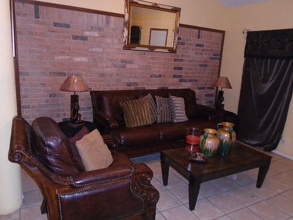 2nd image of 4 Dartmouth Cir