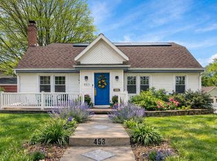 453 Chestnut St, Valparaiso, IN 46385